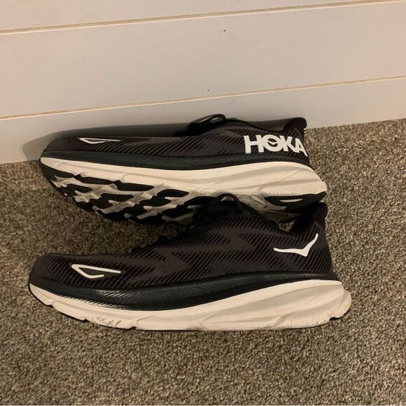 HOKA one one Clifton 9 running sneakers black white 11B woman’s unisex walking - Picture 10 of 13
